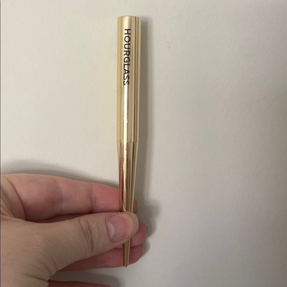 Hourglass lipstick shade one time - Picture 3 of 3